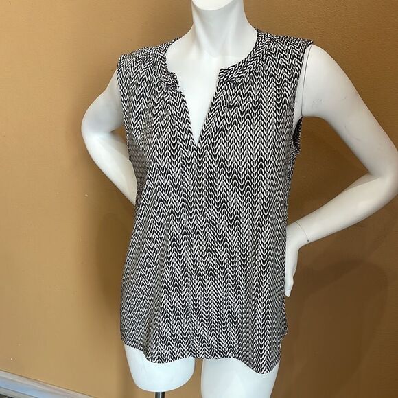 H&M Sleeveless top - Picture 2 of 8